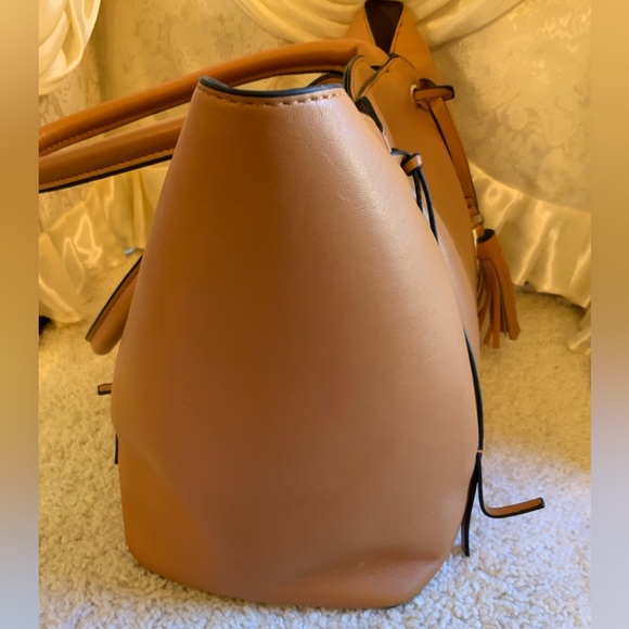 LONDON FOG AUTHENTIC PURSE - Picture 6 of 13